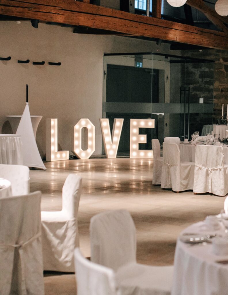 XXL Love-Buchstaben für Hochzeiten und Events Beleuchtete Love-Buchstaben für Hochzeiten in Bamberg