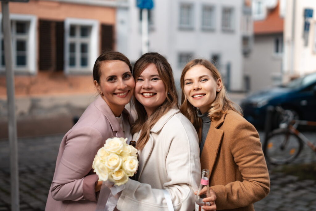 Standesamt Bamberg – Hochzeitsfotos für Instagram, TikTok & mehr! Perfekt inszenierte Hochzeitsfotos für Instagram, TikTok & Co.