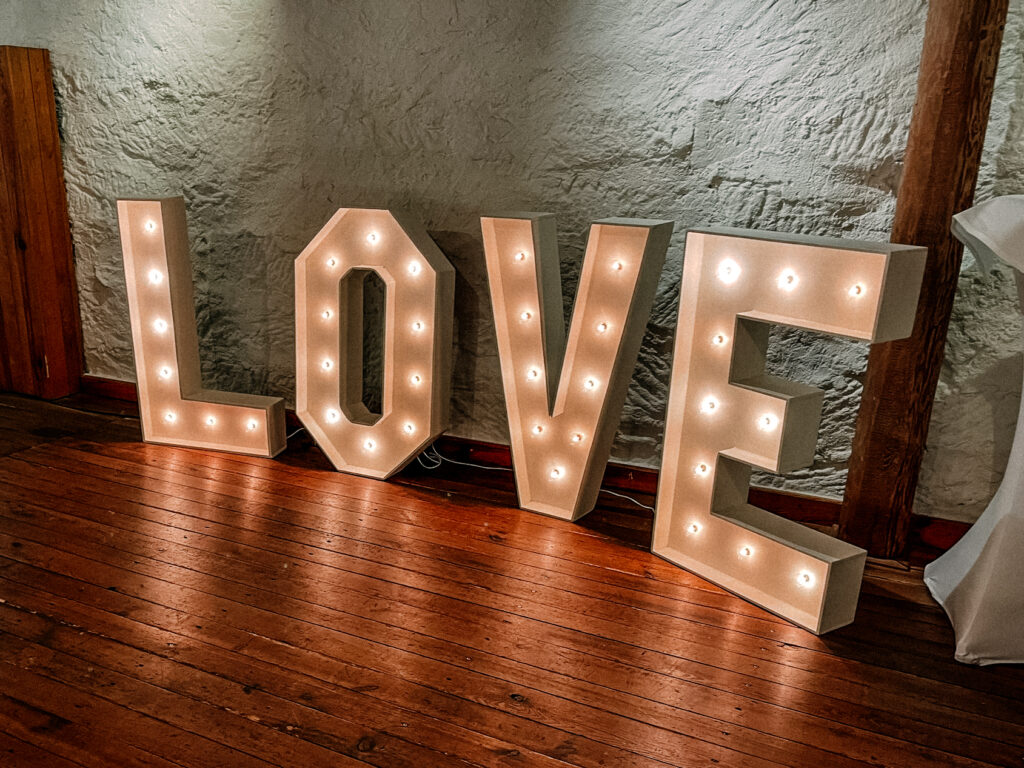 Love Leuchtbuchstaben Vermietung Bamberg